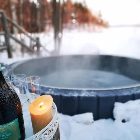 Comfy Retreat For 8 With Hot Tub & Sauna Апартаменты *