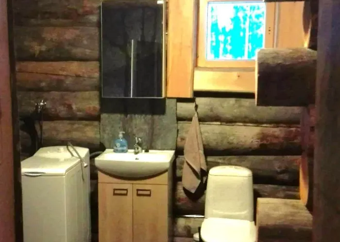 Comfy Retreat For 8 With Hot Tub & Sauna * Jyväskylä